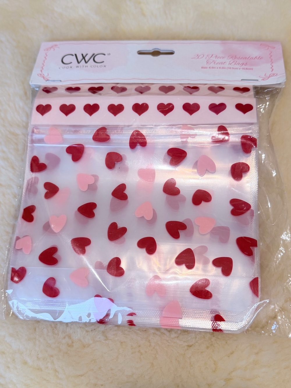 CWC 20 Clear REUSABLE & RESEALABLE storage bags with Red & Pink Hearts